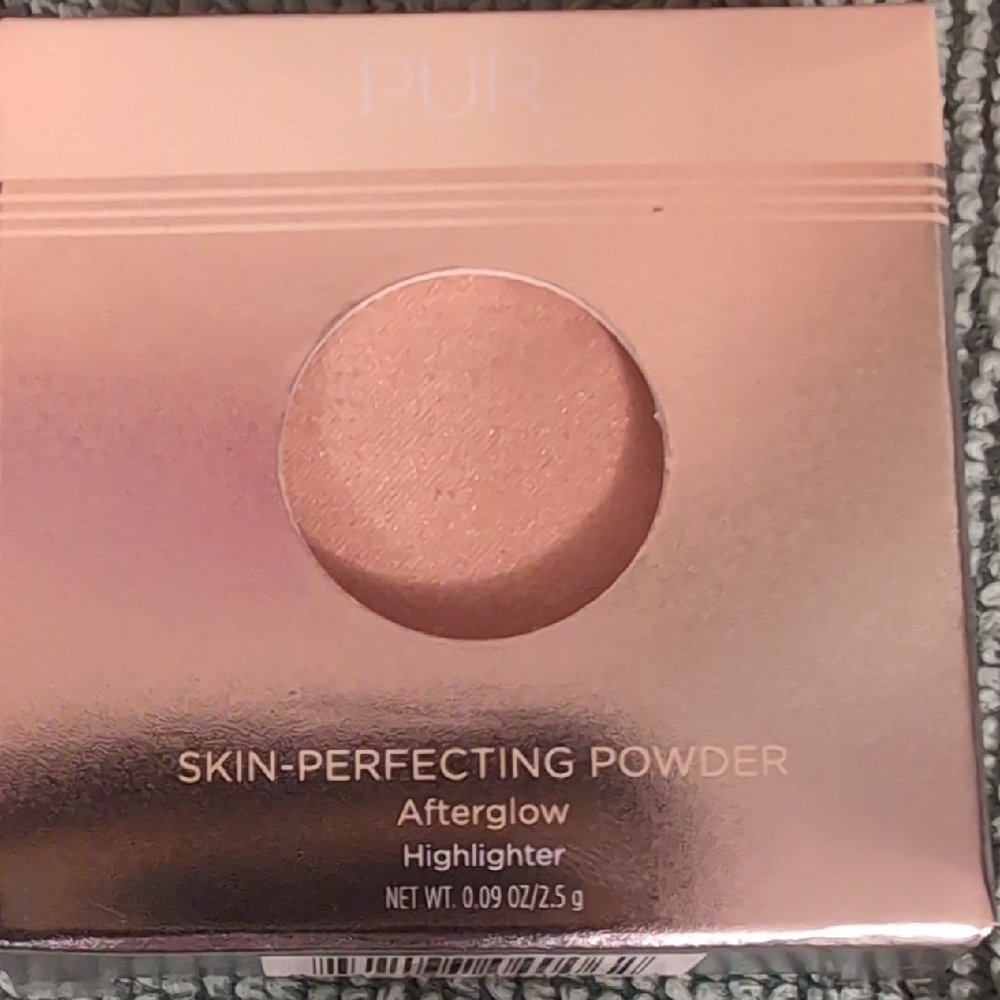 PUR Afterglow Highlighter - Gold